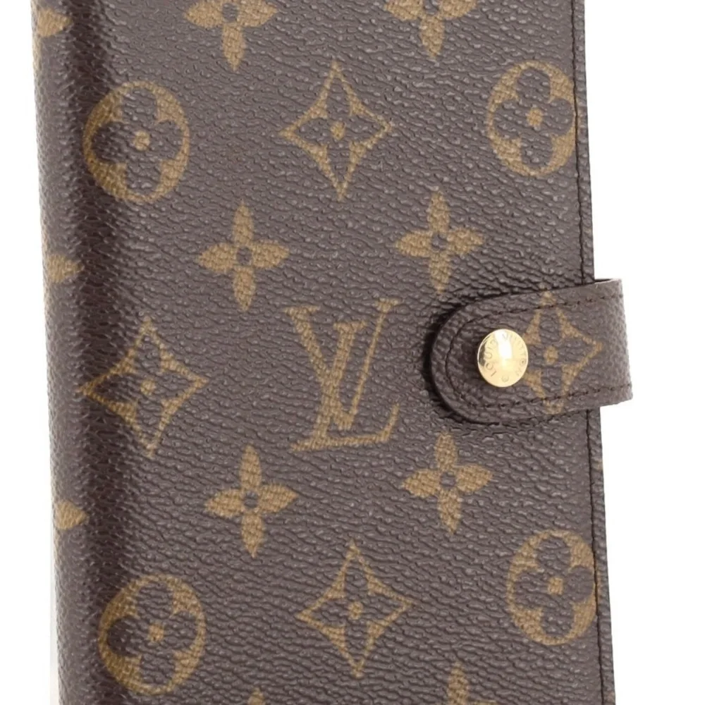 Louis Vuitton PM agenda